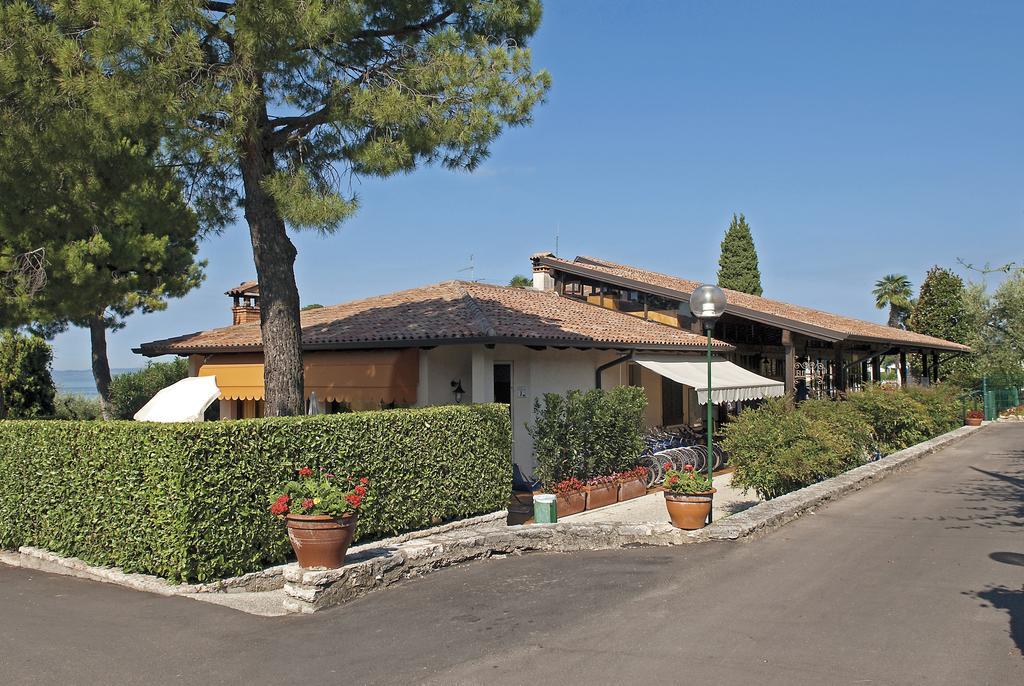Residence Arca Bardolino Buitenkant foto