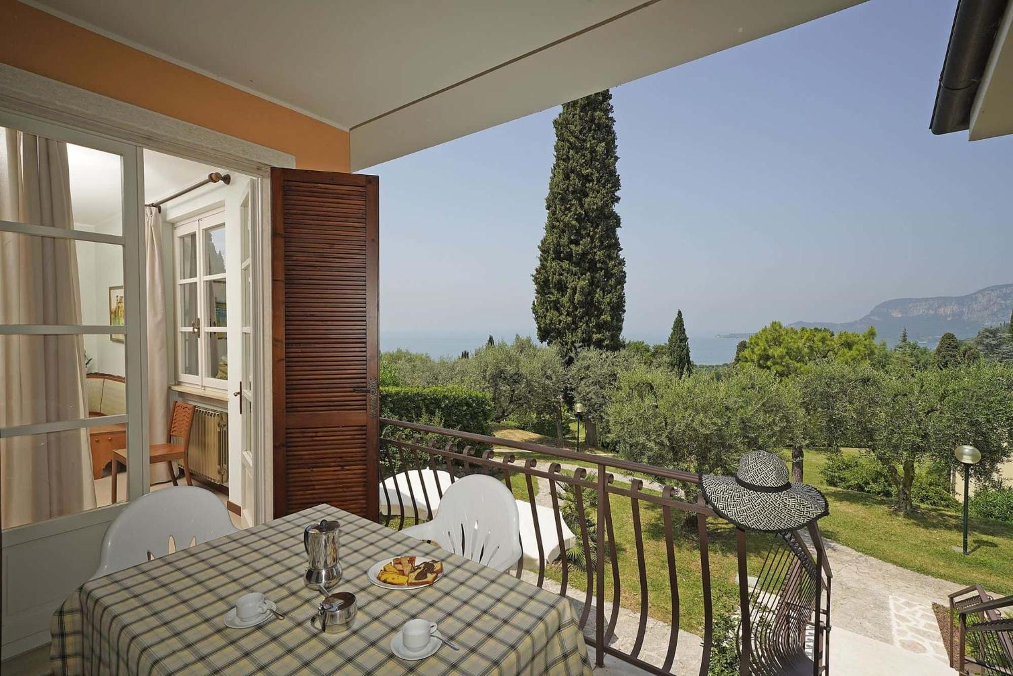Residence Arca Bardolino Buitenkant foto